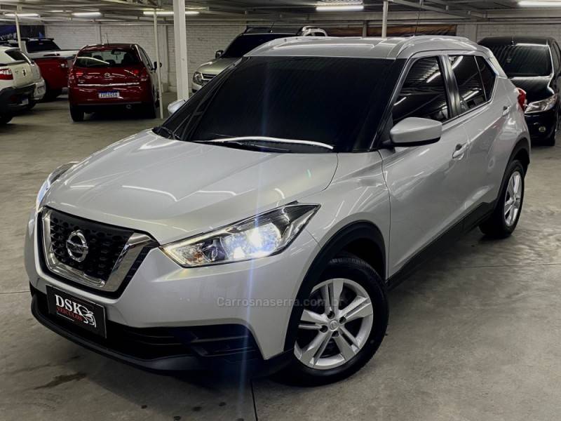 NISSAN - KICKS - 2020/2020 - Prata - R$ 87.900,00