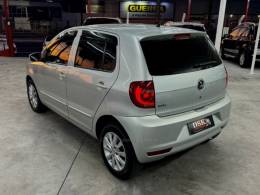 VOLKSWAGEN - FOX - 2010/2010 - Bege - R$ 38.900,00