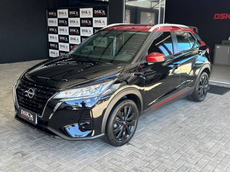 NISSAN - KICKS - 2023/2024 - Preta - R$ 115.900,00