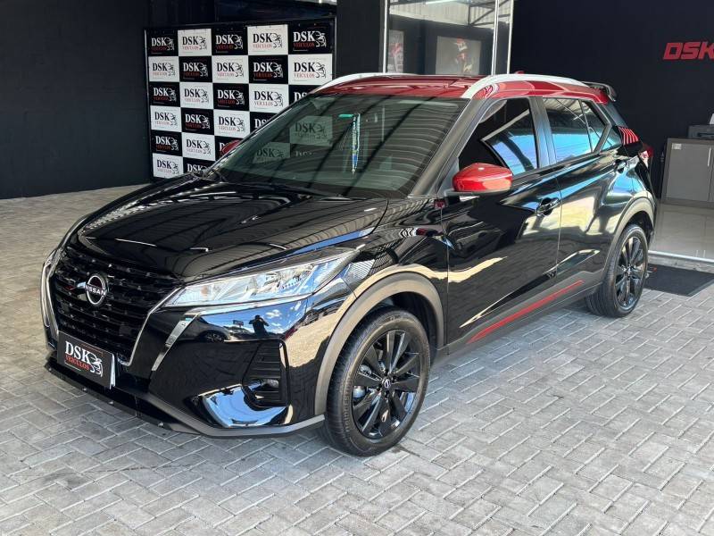 NISSAN - KICKS - 2023/2024 - Preta - R$ 115.900,00