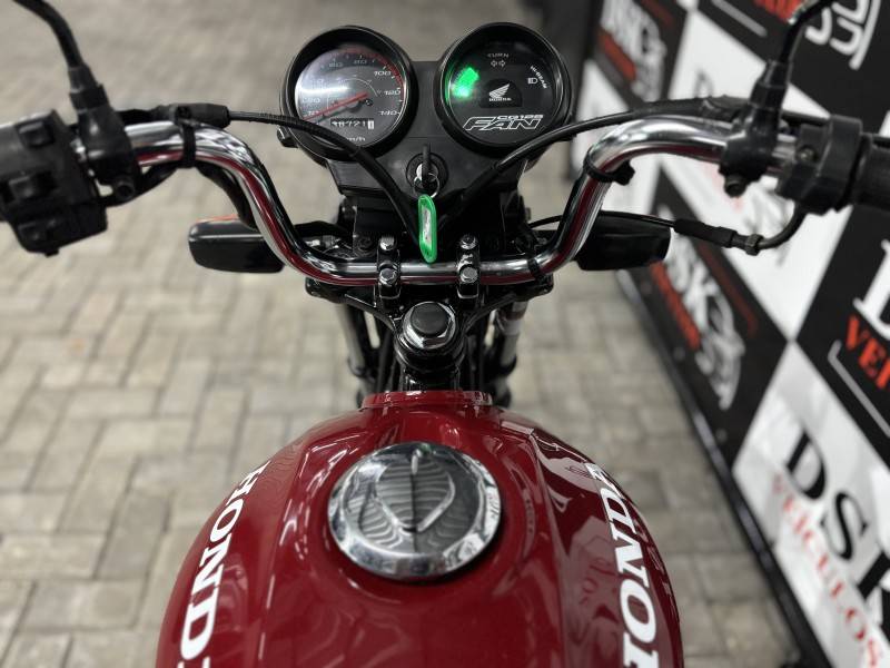 HONDA - CG 125 - 2006/2006 - Vermelha - R$ 7.000,00