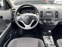 HYUNDAI - I30 - 2011/2012 - Prata - R$ 51.900,00