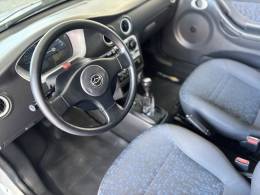 CHEVROLET - CELTA - 2005/2005 - Branca - R$ 17.900,00