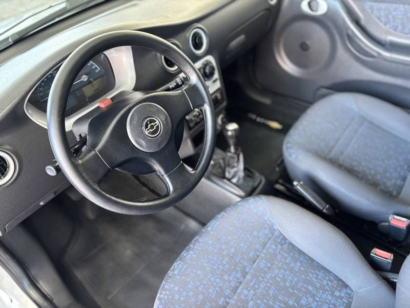 CHEVROLET - CELTA - 2005/2005 - Branca - R$ 17.900,00