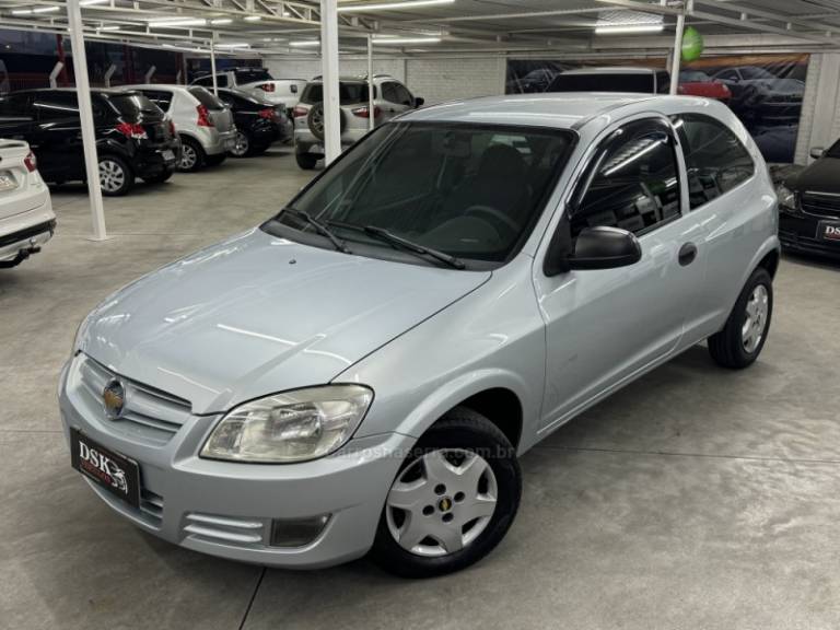 CHEVROLET - CELTA - 2008/2008 - Prata - R$ 18.900,00