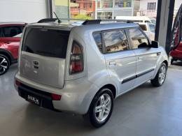 KIA MOTORS - SOUL - 2010/2010 - Prata - R$ 41.900,00