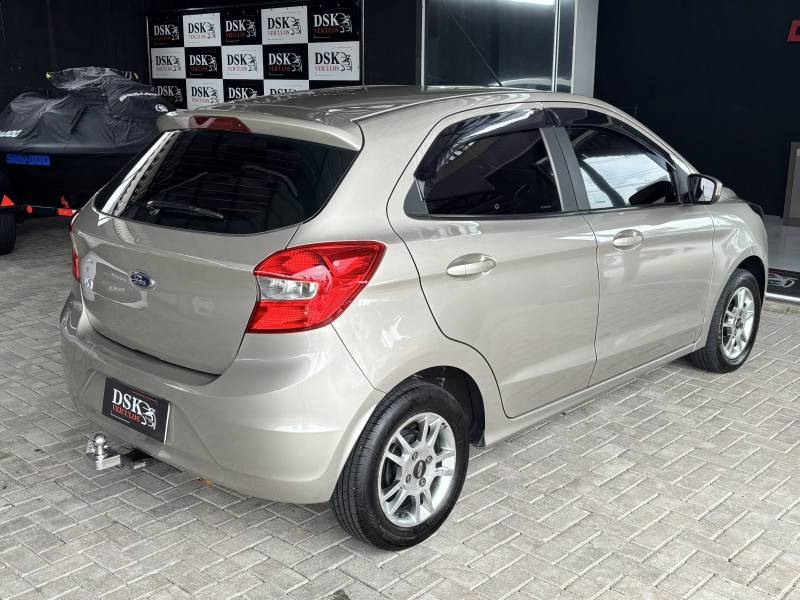 FORD - KA - 2016/2017 - Prata - Sob Consulta