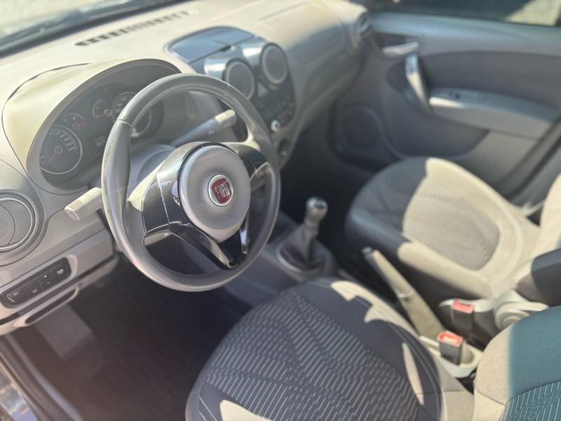 FIAT - PALIO - 2013/2013 - Verde - R$ 38.900,00
