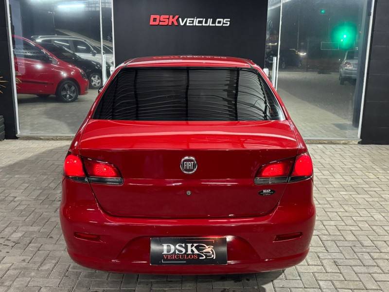 FIAT - SIENA - 2013/2013 - Vermelha - R$ 34.900,00