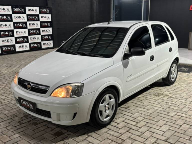 CHEVROLET - CORSA - 2012/2012 - Branca - R$ 33.900,00