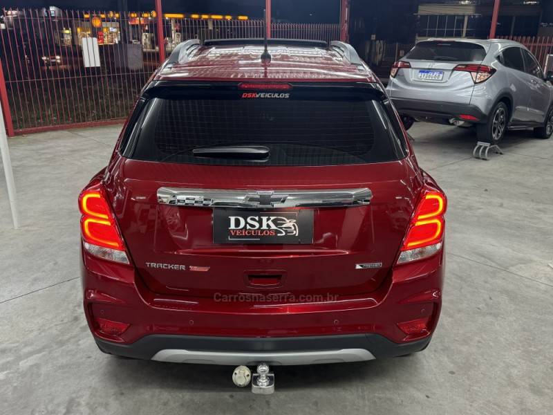 CHEVROLET - TRACKER - 2018/2018 - Vermelha - R$ 93.900,00