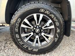 CHEVROLET - S10 - 2017/2018 - Prata - R$ 154.900,00