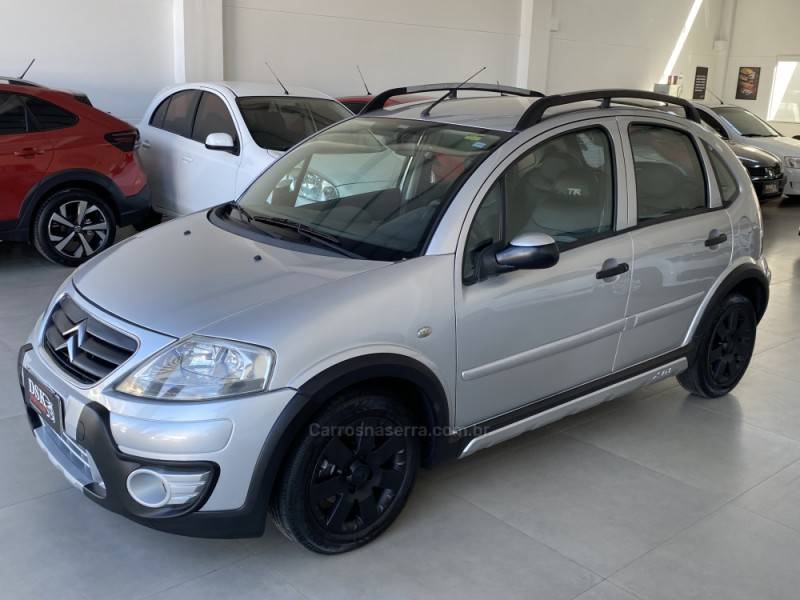 CITROËN - C3 - 2010/2010 - Prata - R$ 28.900,00