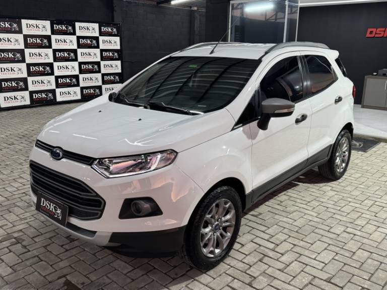 FORD - ECOSPORT - 2017/2017 - Branca - R$ 64.900,00