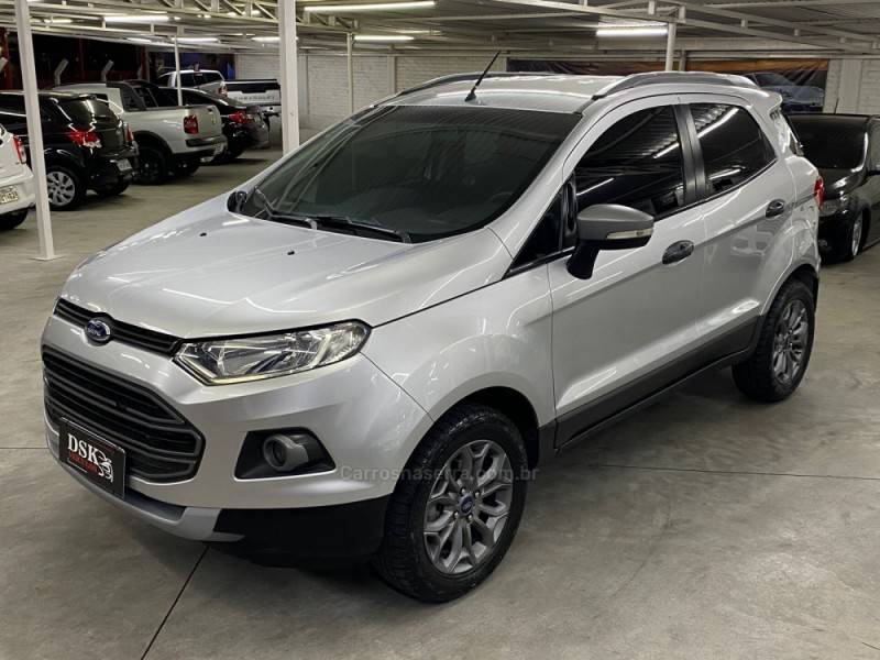 FORD - ECOSPORT - 2016/2017 - Prata - R$ 67.900,00