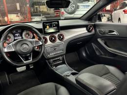 MERCEDES-BENZ - CLA 250 - 2015/2015 - Branca - R$ 164.900,00