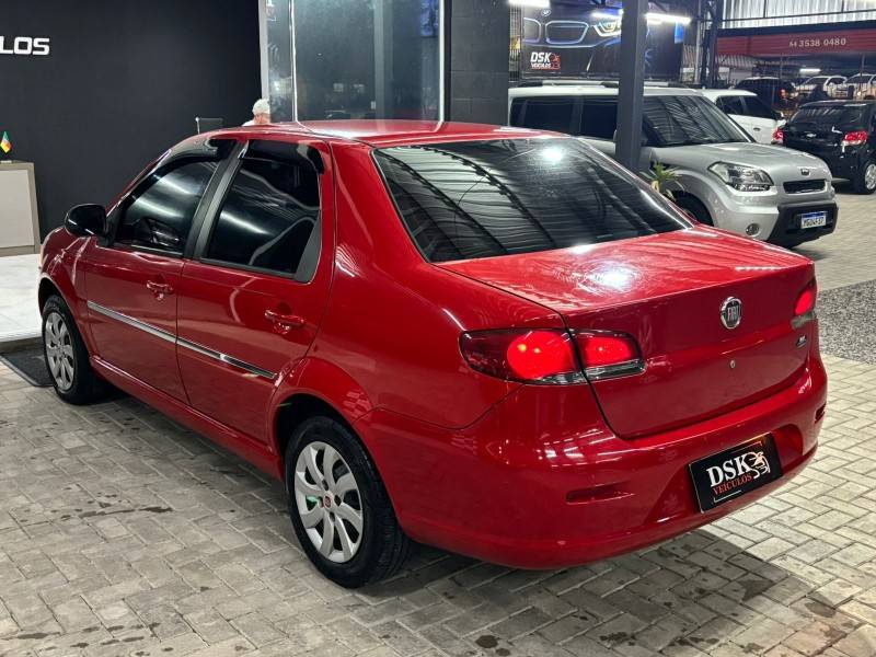 FIAT - SIENA - 2013/2013 - Vermelha - R$ 34.900,00