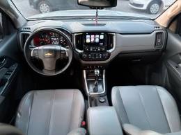 CHEVROLET - S10 - 2017/2018 - Prata - R$ 154.900,00