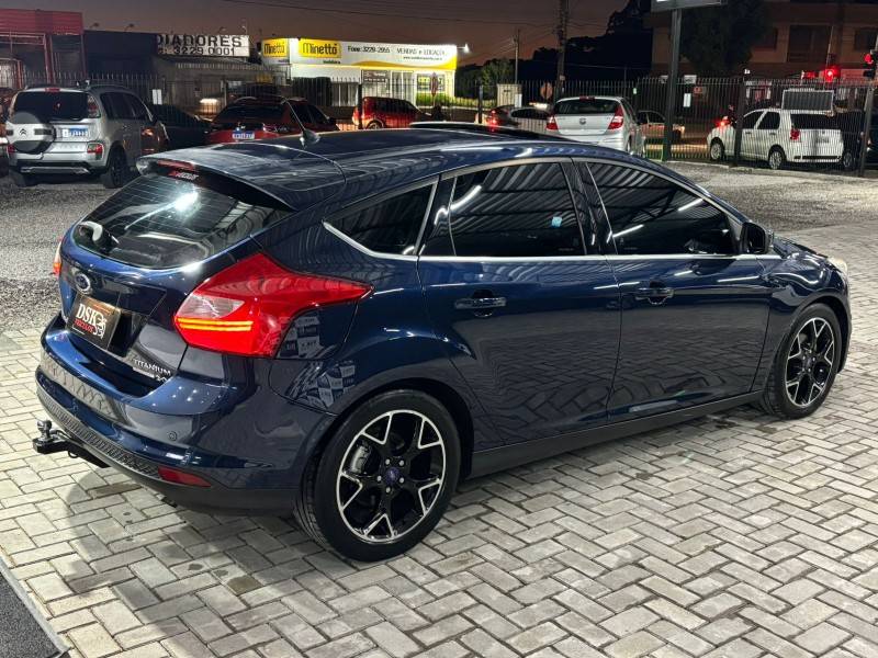 FORD - FOCUS - 2014/2015 - Azul - R$ 64.900,00