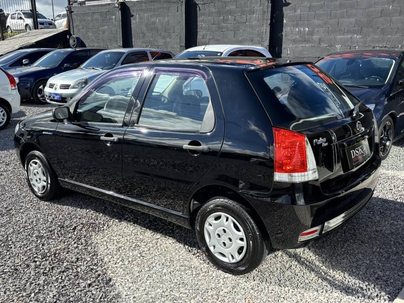 FIAT - PALIO - 2009/2010 - Preta - R$ 25.900,00