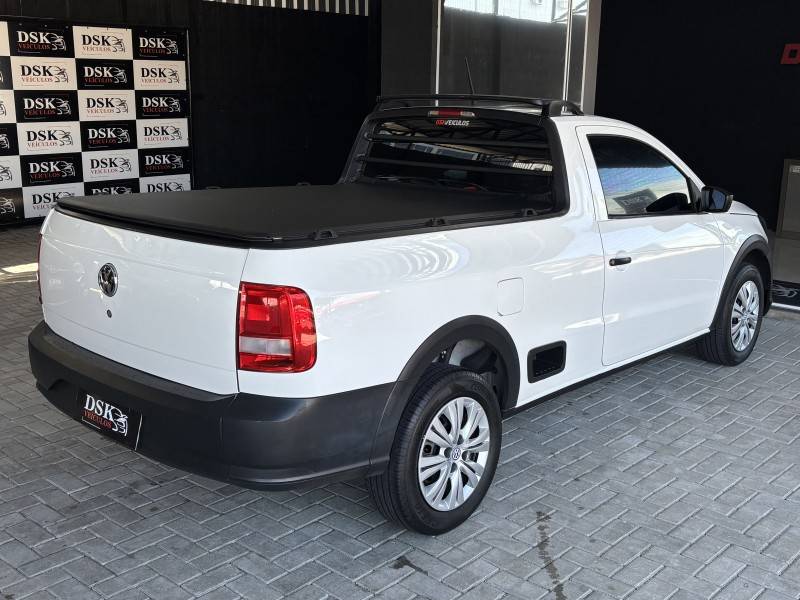 VOLKSWAGEN - SAVEIRO - 2021/2022 - Branca - R$ 64.900,00