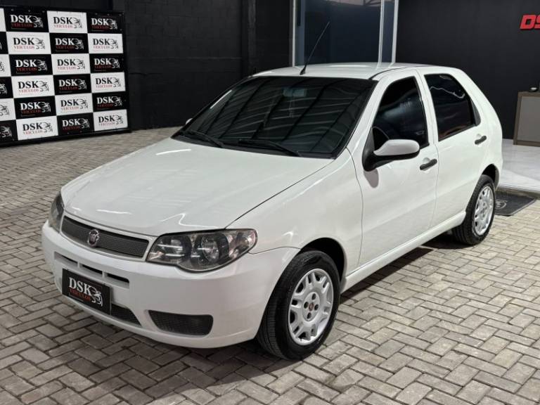 FIAT - PALIO - 2010/2010 - Branca - R$ 29.900,00