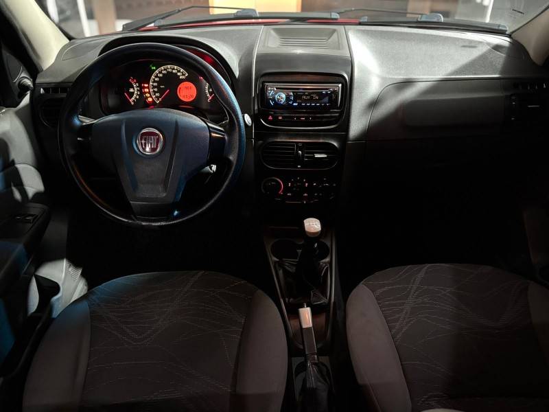 FIAT - SIENA - 2013/2013 - Vermelha - R$ 34.900,00