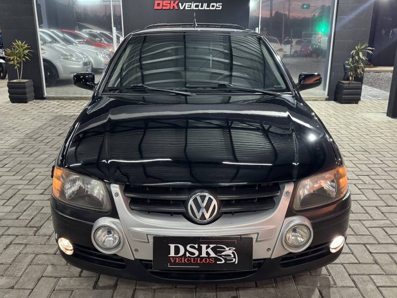 VOLKSWAGEN - SAVEIRO - 2008/2008 - Preta - R$ 43.900,00