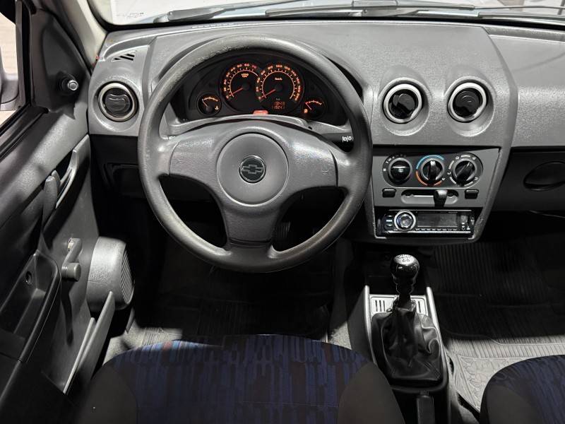 CHEVROLET - CELTA - 2007/2007 - Prata - R$ 20.900,00