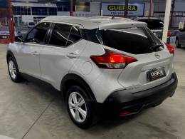 NISSAN - KICKS - 2020/2020 - Prata - R$ 87.900,00