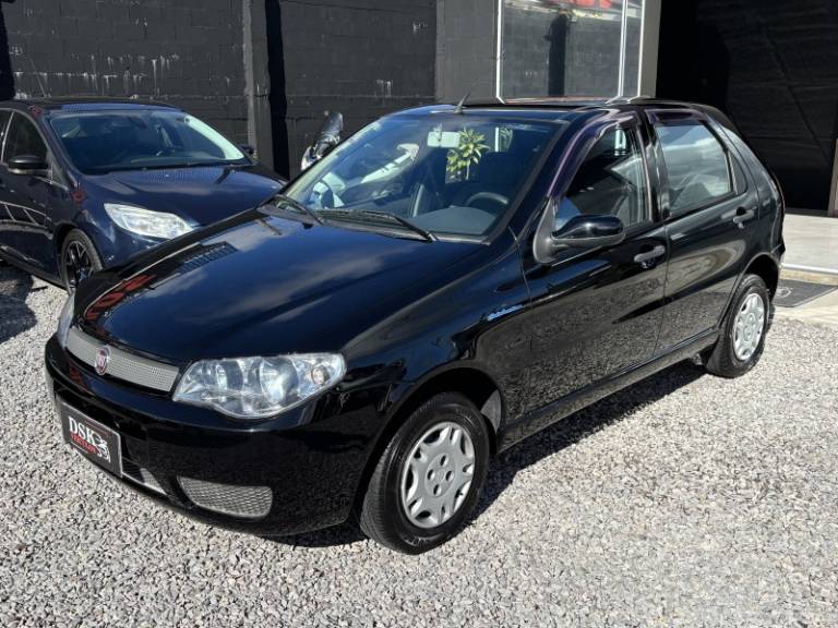 FIAT - PALIO - 2009/2010 - Preta - R$ 25.900,00