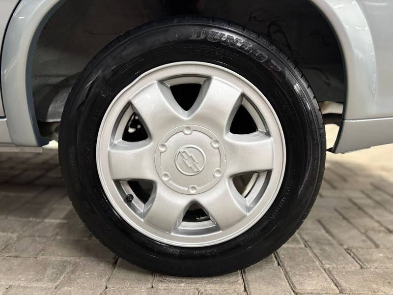 CHEVROLET - CLASSIC - 2012/2012 - Prata - R$ 28.900,00