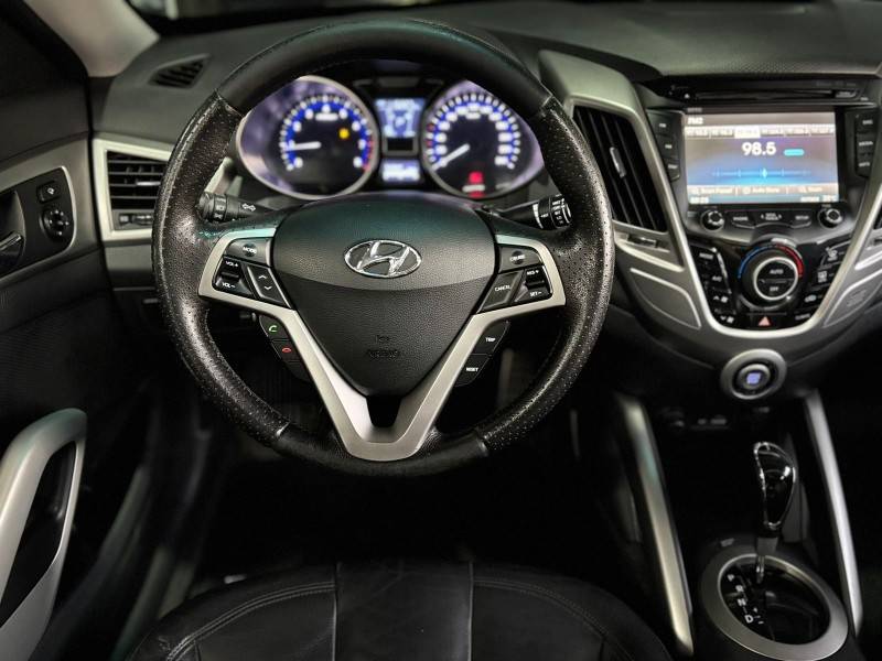 HYUNDAI - VELOSTER - 2012/2012 - Preta - R$ 58.900,00