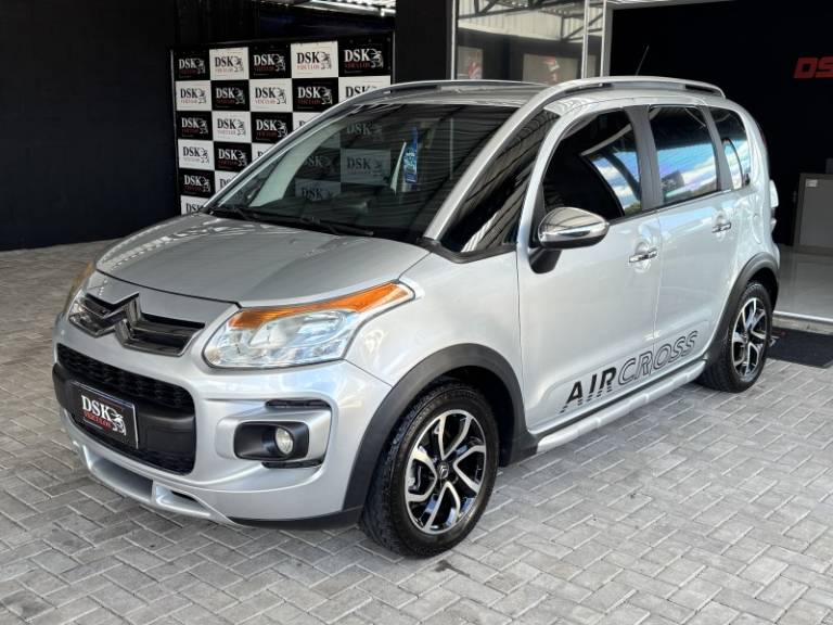 CITROËN - AIRCROSS - 2011/2012 - Rosa - R$ 39.900,00