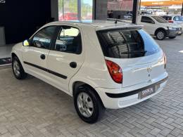 CHEVROLET - CELTA - 2005/2005 - Branca - R$ 17.900,00