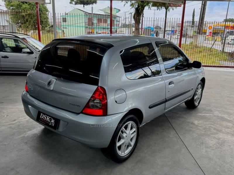 RENAULT - CLIO - 2006/2006 - Prata - R$ 22.900,00