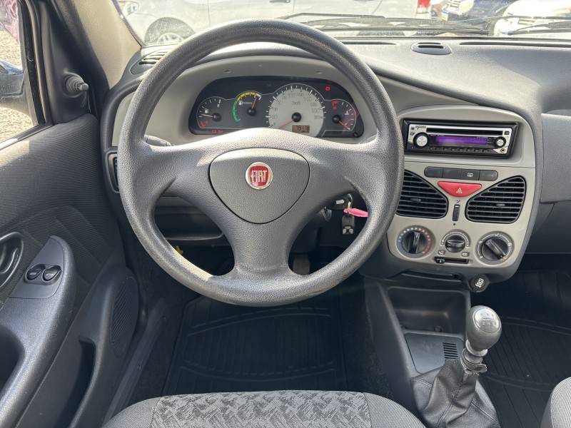 FIAT - PALIO - 2009/2010 - Preta - R$ 25.900,00
