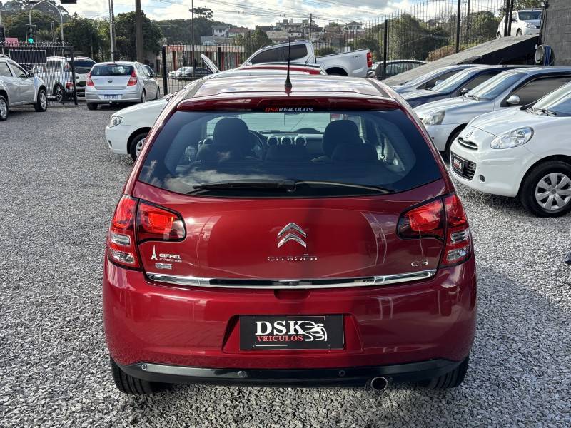 CITROËN - C3 - 2013/2014 - Vermelha - R$ 44.900,00