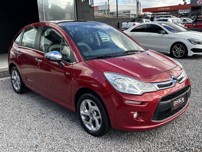 CITROËN - C3 - 2013/2014 - Vermelha - R$ 44.900,00