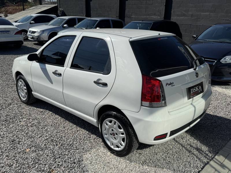 FIAT - PALIO - 2010/2010 - Branca - R$ 30.900,00