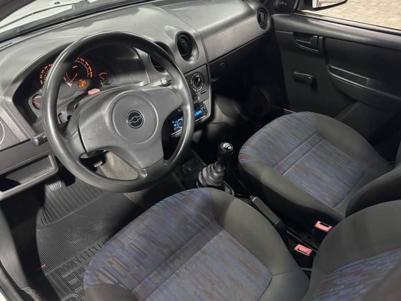 CHEVROLET - CELTA - 2011/2011 - Branca - R$ 22.900,00