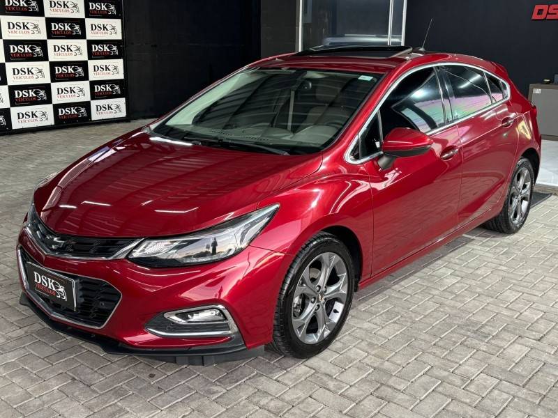 CHEVROLET - CRUZE - 2018/2018 - Vermelha - R$ 95.900,00