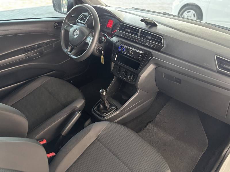 VOLKSWAGEN - SAVEIRO - 2021/2022 - Branca - R$ 64.900,00