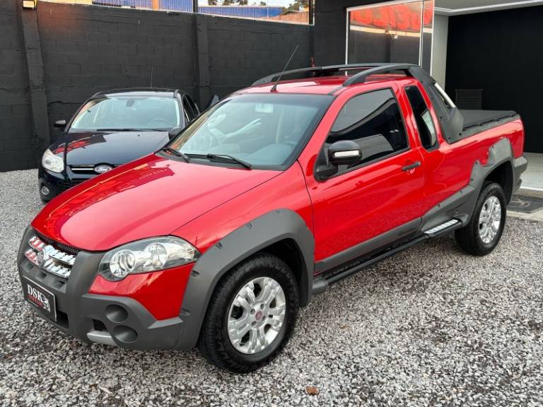 FIAT - STRADA - 2012/2012 - Vermelha - R$ 52.900,00
