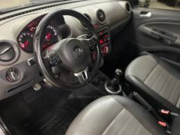 VOLKSWAGEN - SAVEIRO - 2015/2016 - Prata - R$ 73.900,00