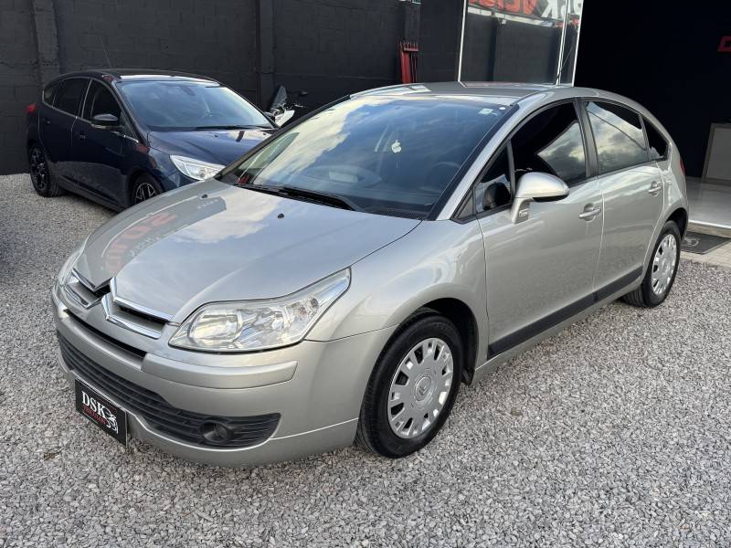 CITROËN - C4 - 2010/2010 - Prata - R$ 28.900,00