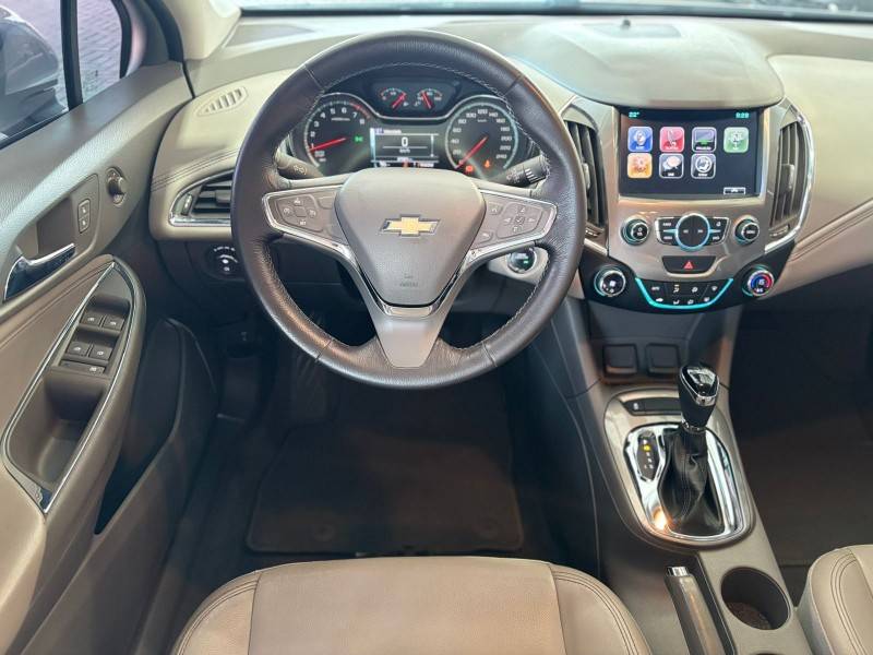 CHEVROLET - CRUZE - 2017/2017 - Prata - R$ 86.900,00