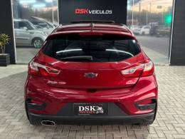 CHEVROLET - CRUZE - 2018/2018 - Vermelha - R$ 95.900,00
