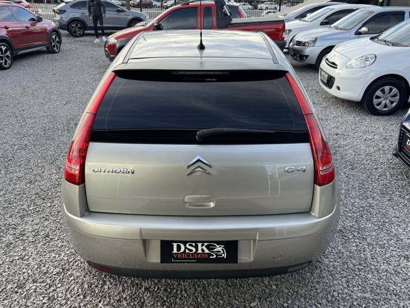 CITROËN - C4 - 2010/2010 - Prata - R$ 28.900,00