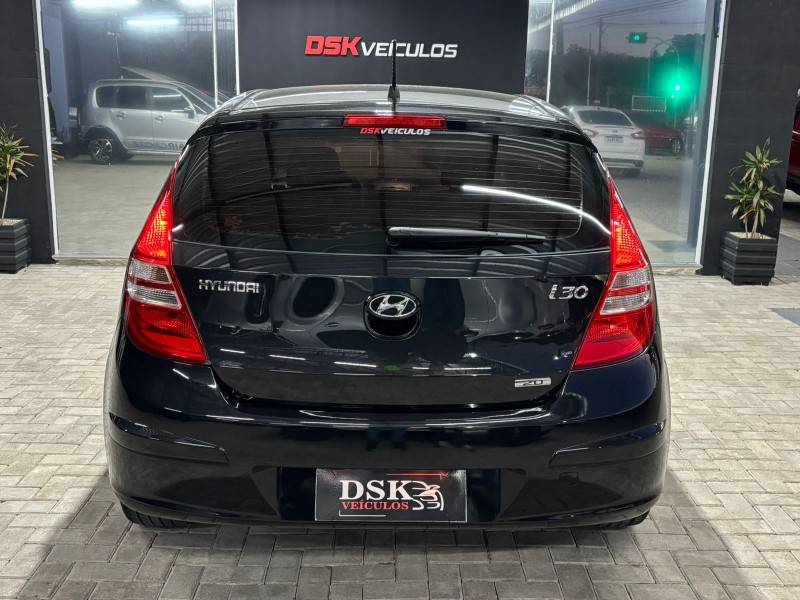 HYUNDAI - I30 - 2010/2010 - Preta - R$ 40.900,00